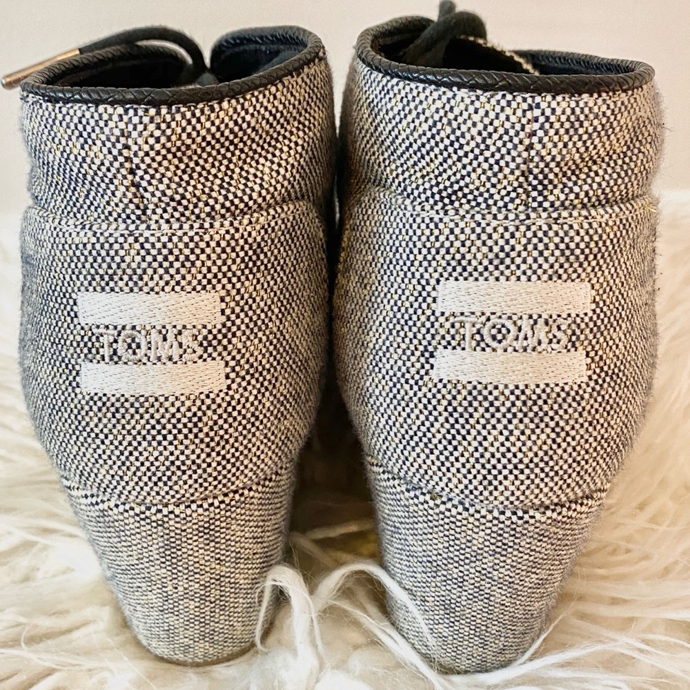 TOMS Grey & Black Sparkle Booties Women’s Size 9.5